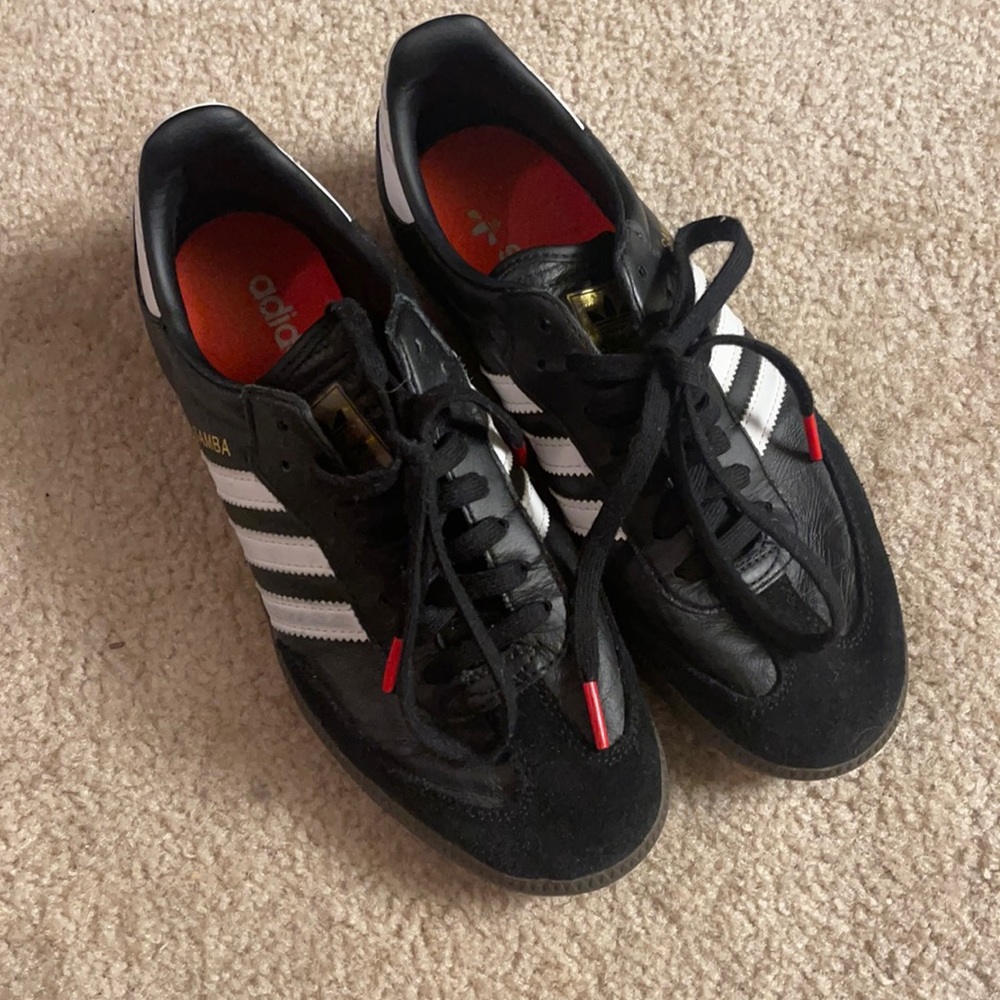 Men’s Black Adidas World Cup Sambas, US 6.5.